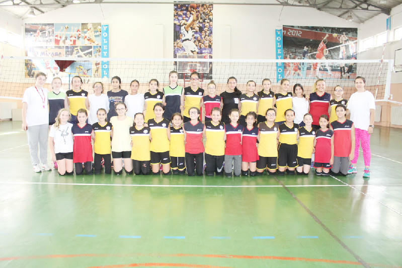 TEPEBAŞININ MİNİK SULTANLARI