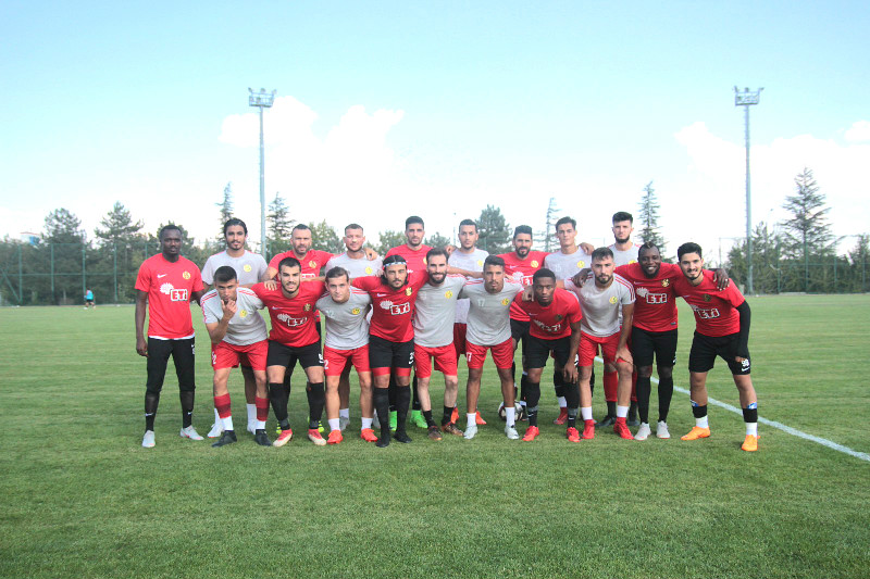 ES-ESDE GOLLÜ PROVA