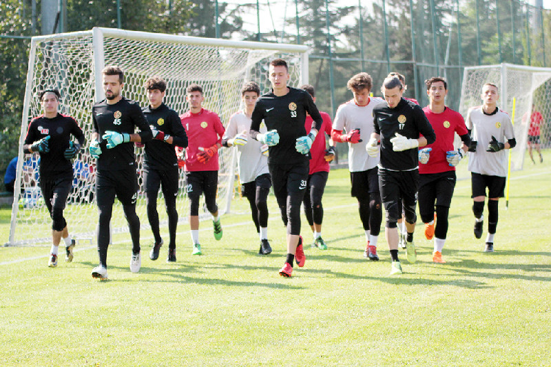 TÜM KALECİLER BİR ARADA ÇALIŞTI