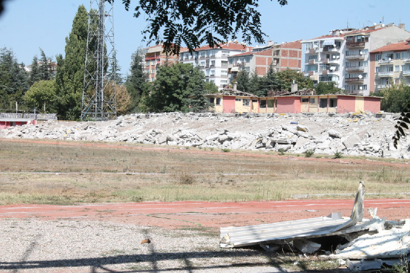 SESSİZ SEDASIZ YOK OLUYOR!