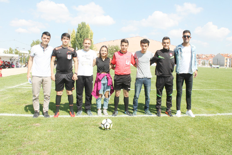 Minikler kadar terliyor