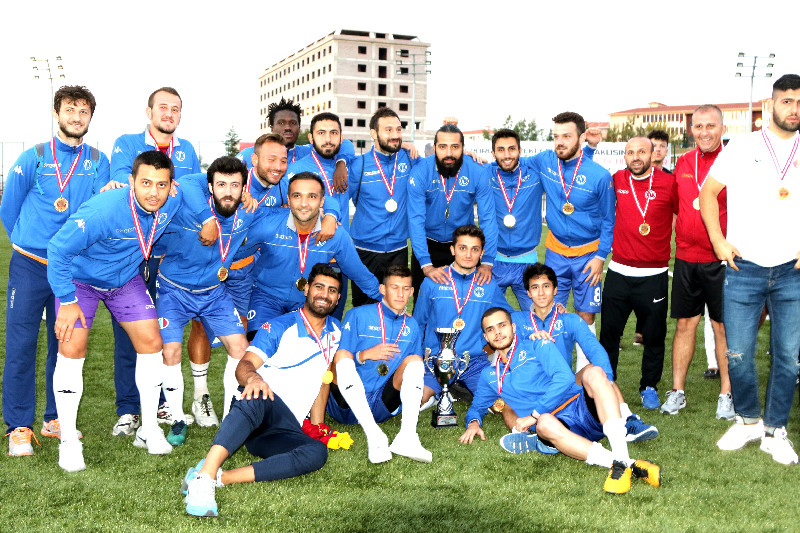 DOSTLUK KUPASINDA DOSTLUK KAZANDI