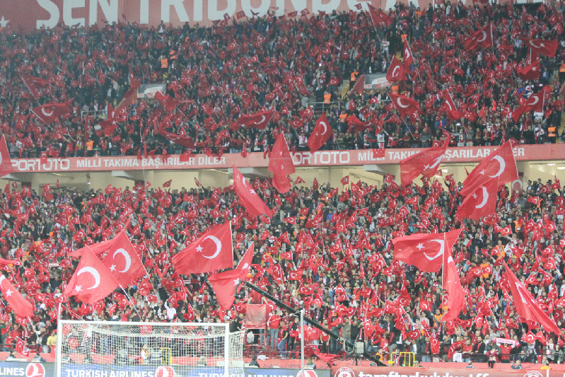 MİLLİ HAYAL KIRIKLIĞI YAŞIYORUZ