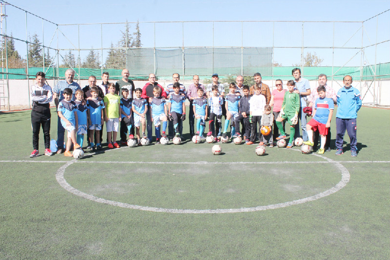 LOKOMOTİF TABANA EĞİLİYOR