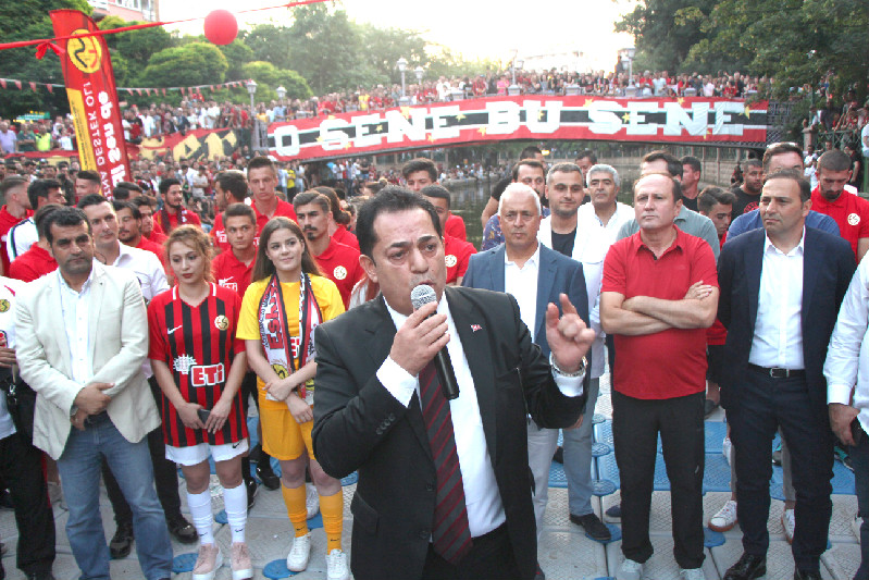 YETER Kİ ADAY ÇIKSIN  HEMEN VERMEYE HAZIRIZ