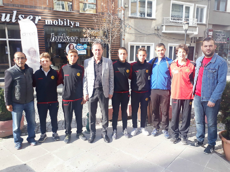 5 OYUNCU BURSADA TERLEDİ