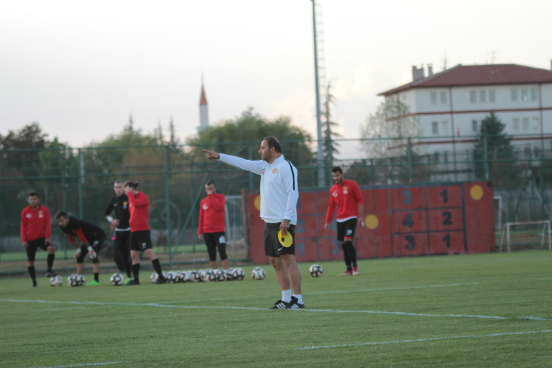 ÇAPA OYUNCULARINA GÜVENİYOR