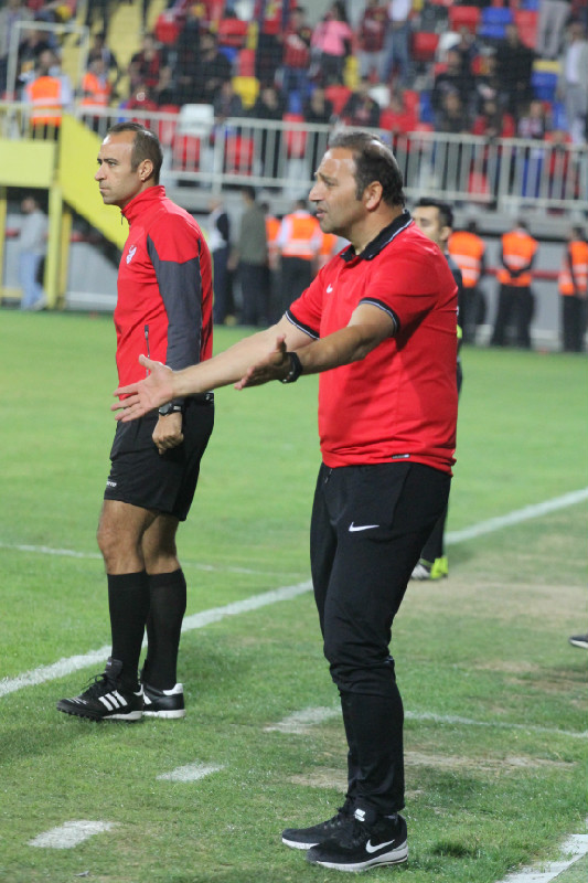 FUAT ÇAPA YERİNDE DURAMADI