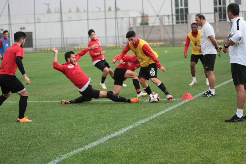 ŞİMŞEKLER İZİN YAPTI