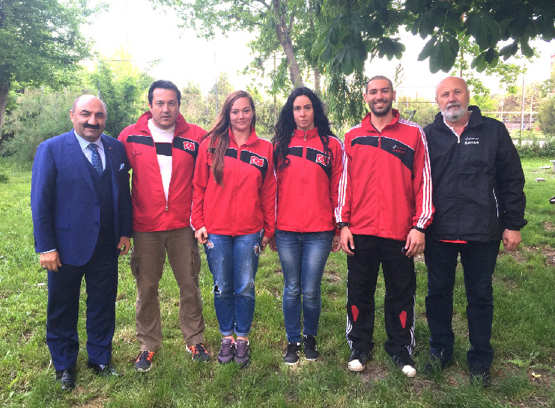 CUMHURİYET KUPASI YARIŞLARINA GİTTİLER