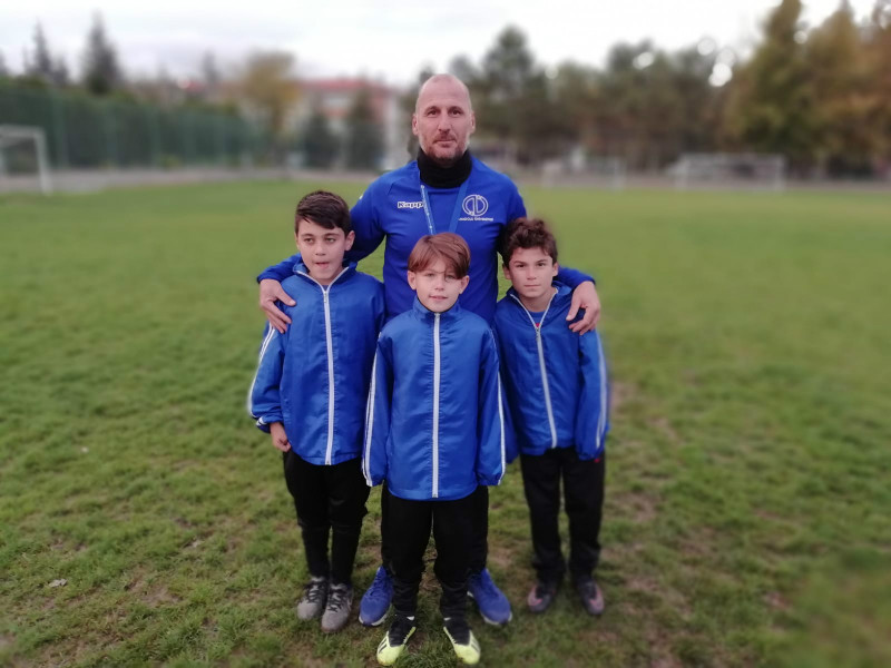 3 OYUNCUYU İÇİN  ÖZEL UĞURLAMA