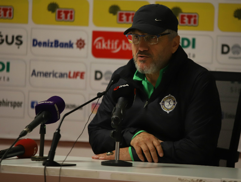 ES-ES YENİLGİSİ  İSTİFA ETTİRDİ