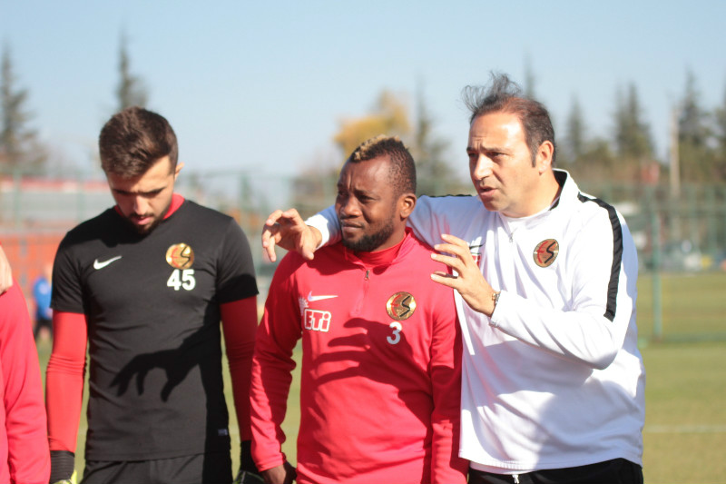  ONUR MÜCADELESİ VERİYORUZ