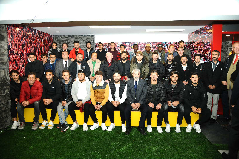 ŞİMŞEKLER AÇILIŞA KATILDI