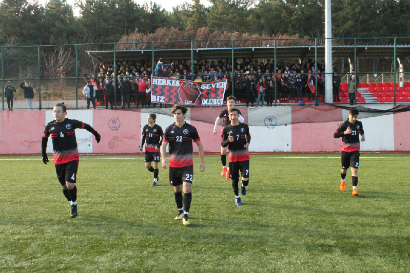 TAM 40 DAKİKA BEKLEDİLER