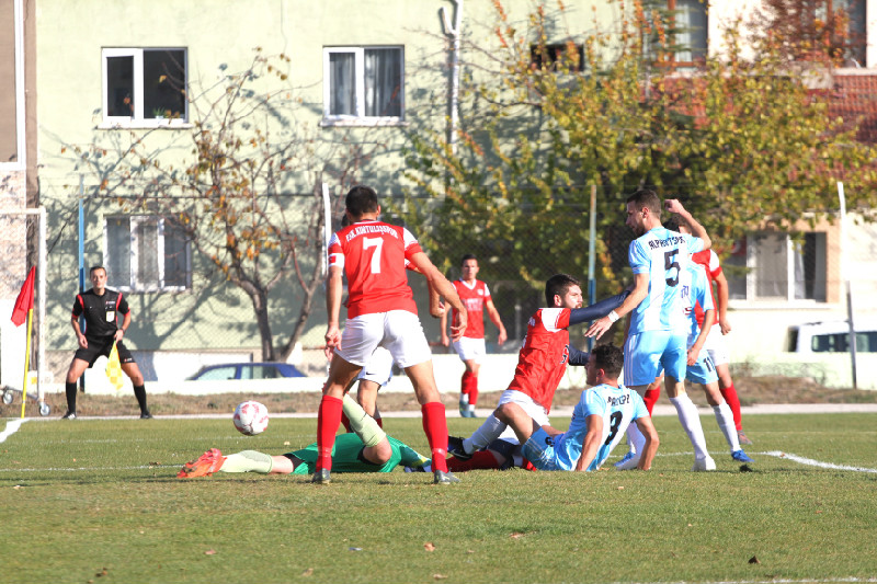 YUNUSEMREDEN ZİRVEYE DARBE