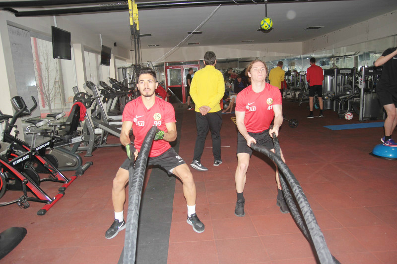 ÇİFT ÇALIŞMA YAPTILAR