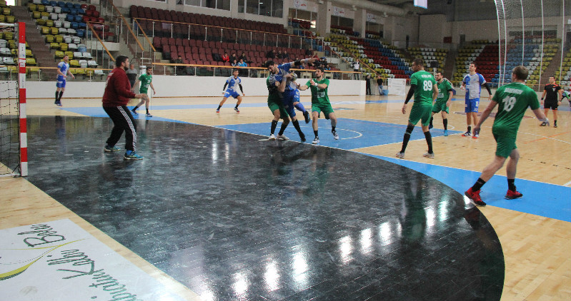 SELKA ÇEYREK FİNALDE(41-30)