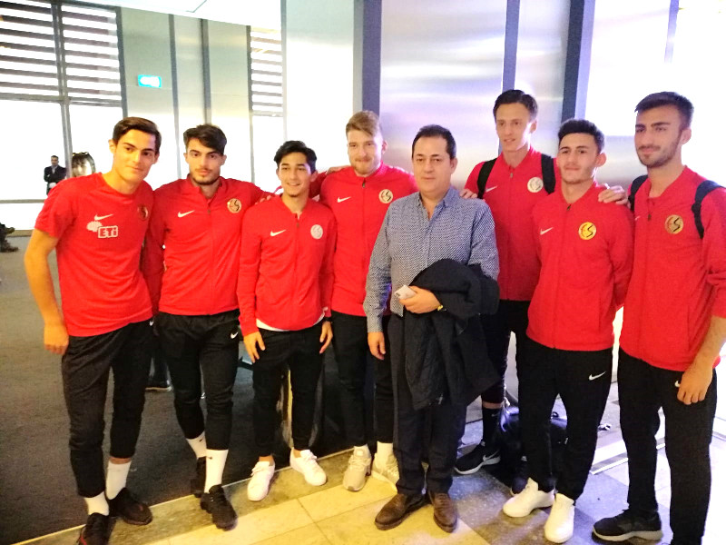 ŞİMŞEKLER ADANAYA UÇUYOR