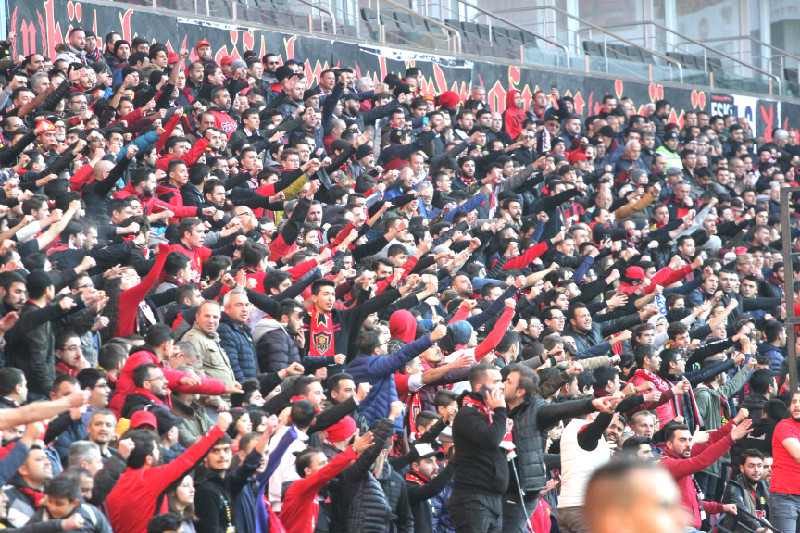 İŞTE TARAFTAR FARKI