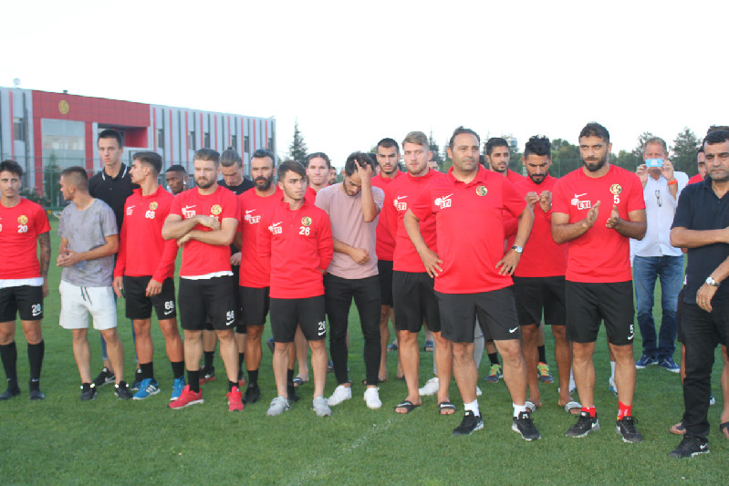 HER ŞEY DEĞİŞTİ DERTLER DEĞİŞMEDİ