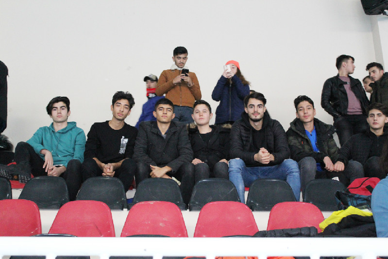 BEDİRHAN MAÇLARI İZLEDİ