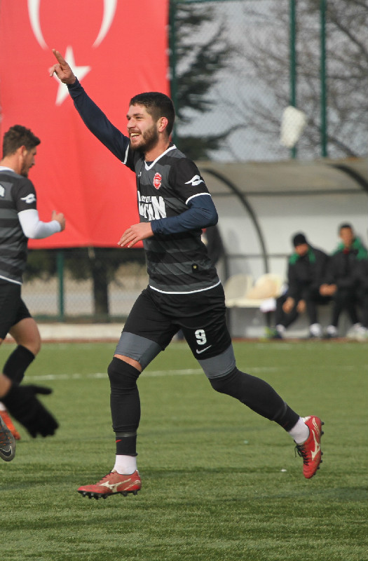 AHMET DÜZARAT  VİTRADA