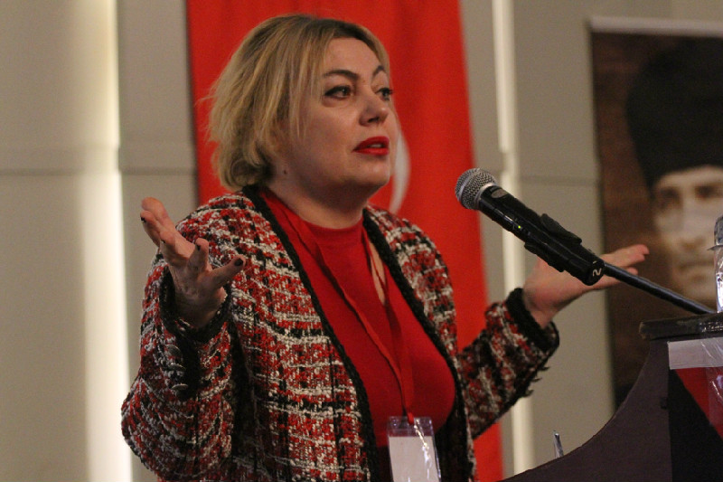 BARİ BEN BAŞKAN OLAYIM