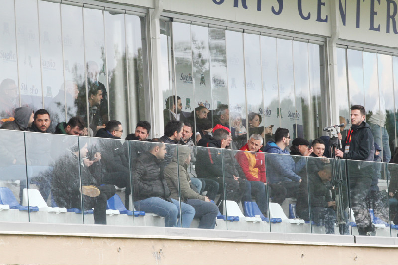 TARAFTARA KAPALI  MENAJERLERE AÇIK