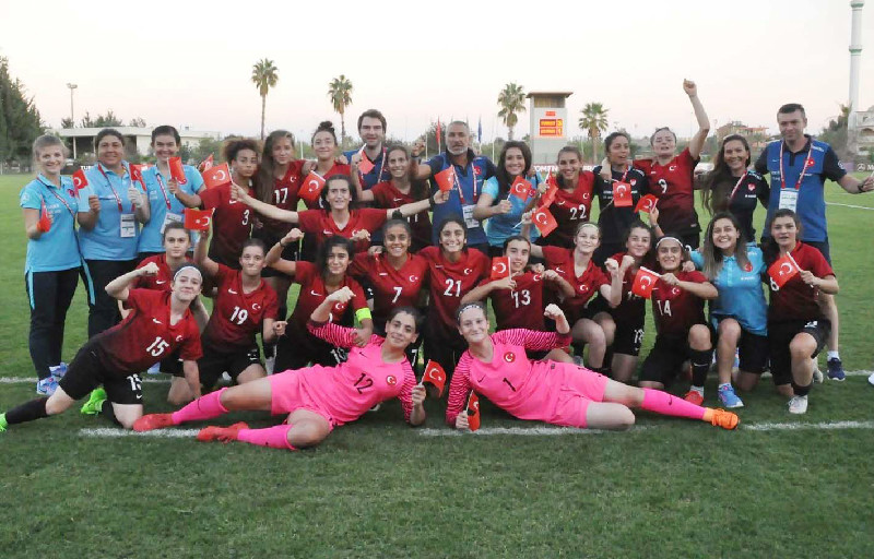 BİRGÜLE BİR KEZ DAHA MİLLİ ONUR