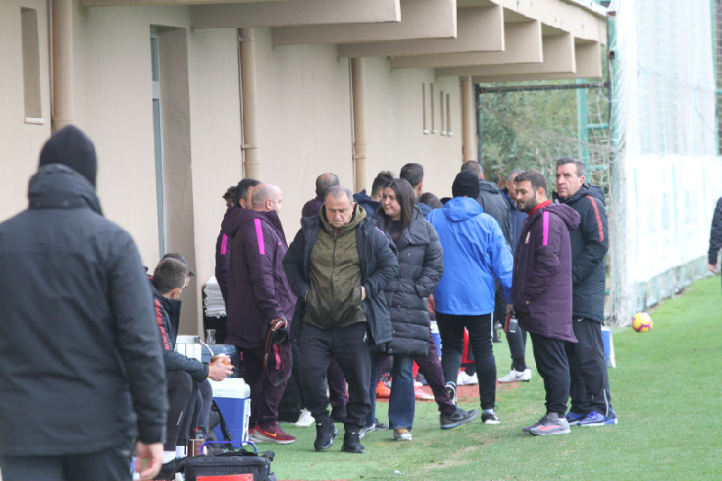 İMPARATORLUĞUNU İLAN ETMİŞ