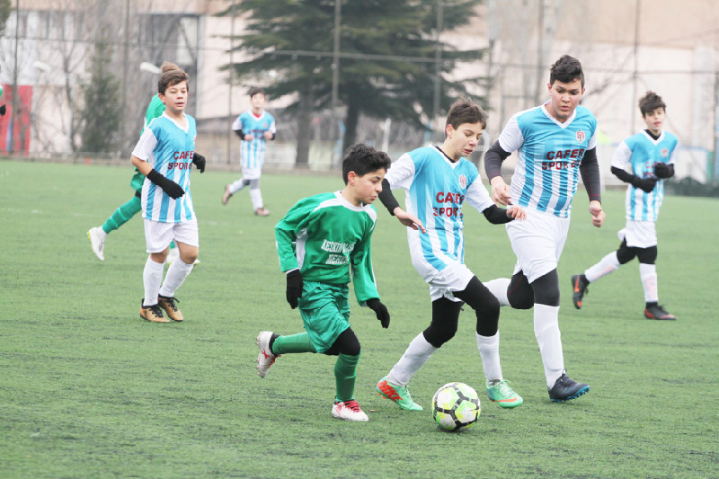 MAÇ BAŞINA 8 GOLÜ BULDULAR