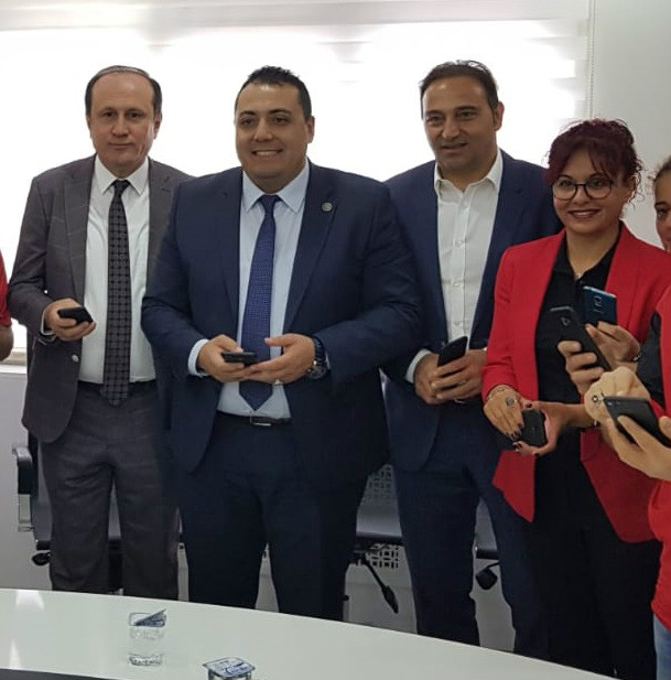 KİMSENİN DEVAMI DEĞİLİZ