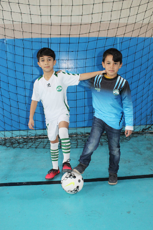 ONLARIN Kİ FUTBOL TUTKUSU