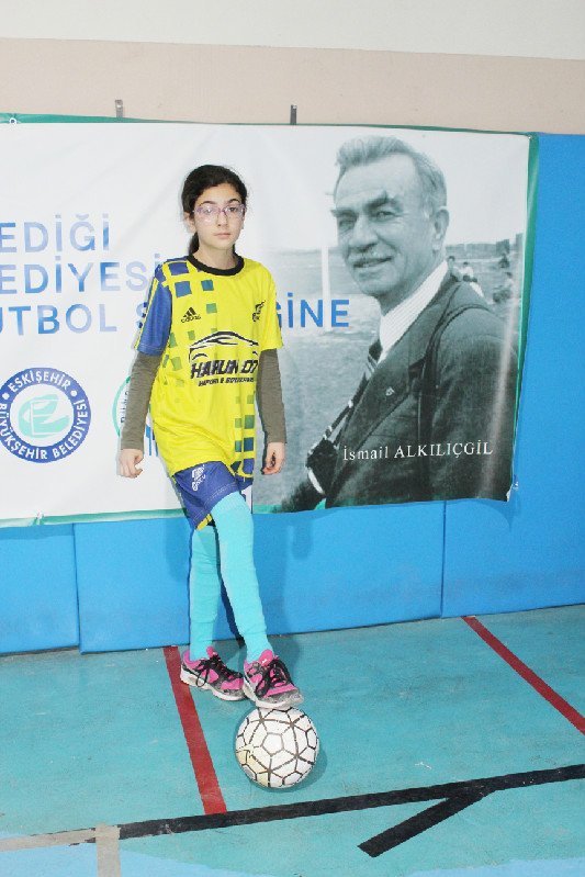 ORGANİZASYONUN  EN GÜZEL ÇİÇEĞİ O