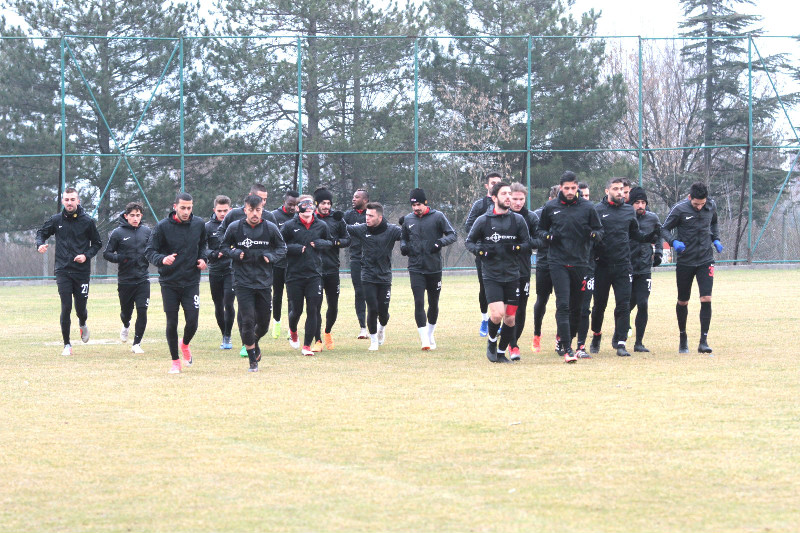 TEK ÇALIŞMA YAPTILAR