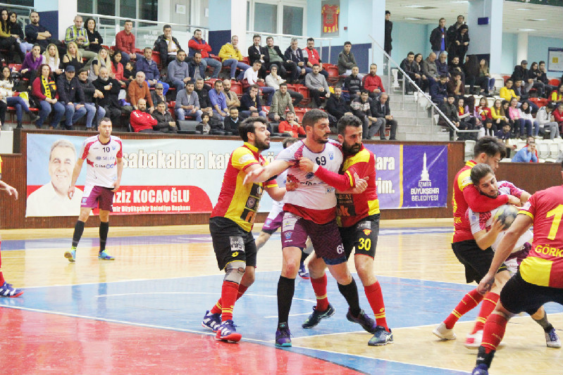 SELKA İZMİRDE KAYIP