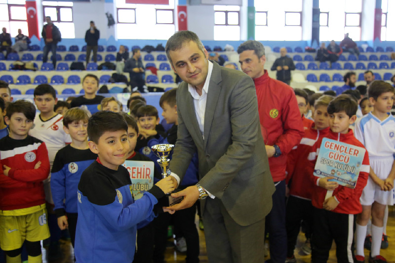 KAZANAN DOSTLUK VE KARDEŞLİK