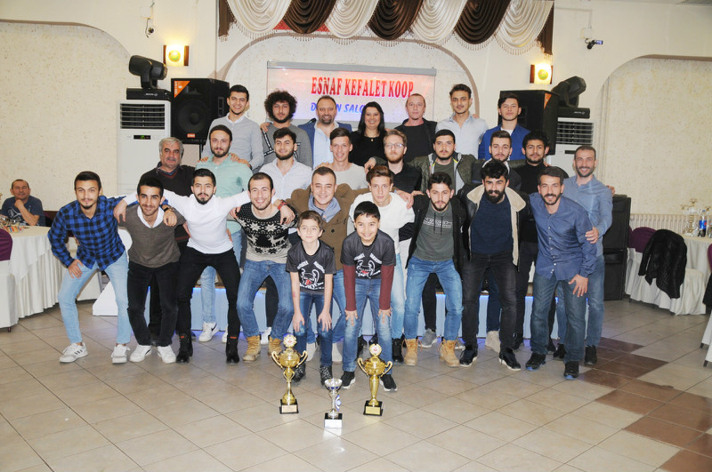 GENÇLERGÜCÜ ŞAMPİYONLUĞU KUTLADI