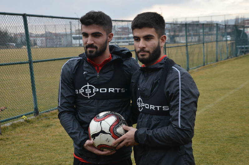 HARUN VE METEYE ÖVGÜ