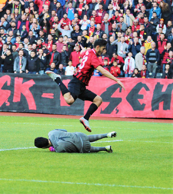 TOLGA İLE SORUNUMUZ YOK