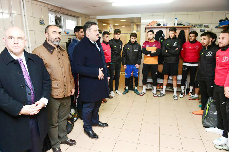 REKTÖR ÇOMAKLIDAN TATLI ZİYARET