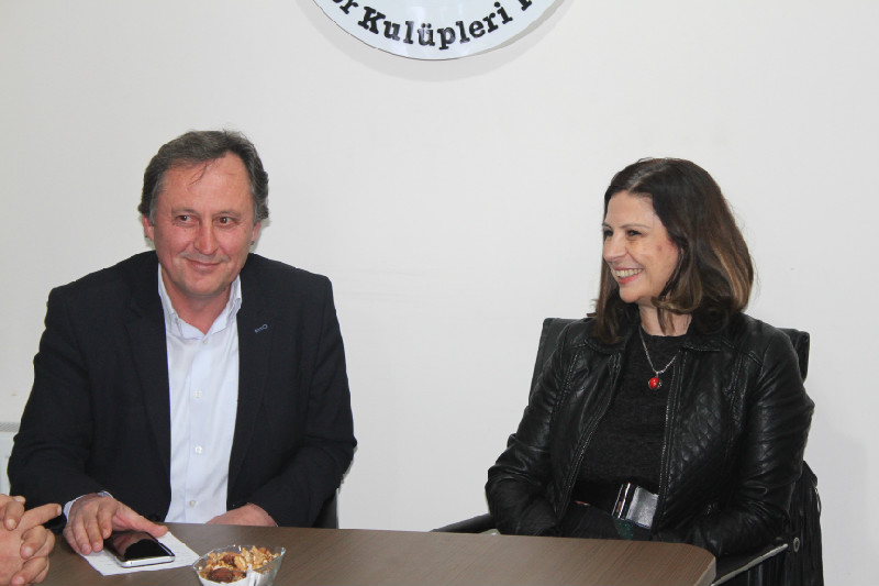 BİZ MALZEMEYE DOYDUK  NAKDİ YARDIM İSTİYORUZ