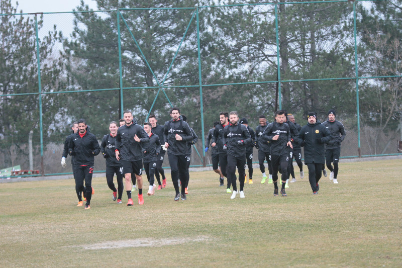 GÜLEN YÜZÜMÜZ SOLMASIN