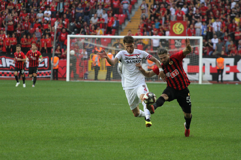 ES-ES ANTEPİ KAYIPSIZ GEÇMEK İSTİYOR