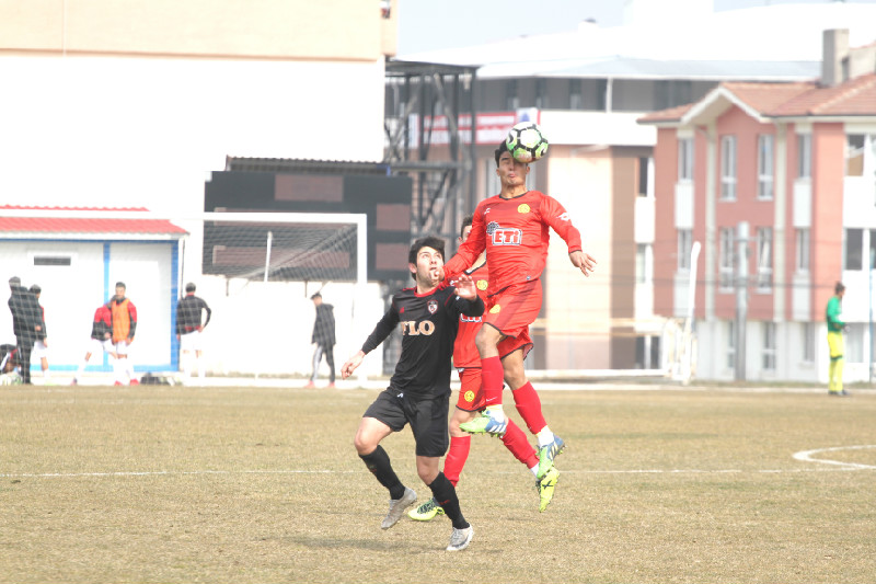 ŞİMŞEKLER YİNE KAZANAMADI