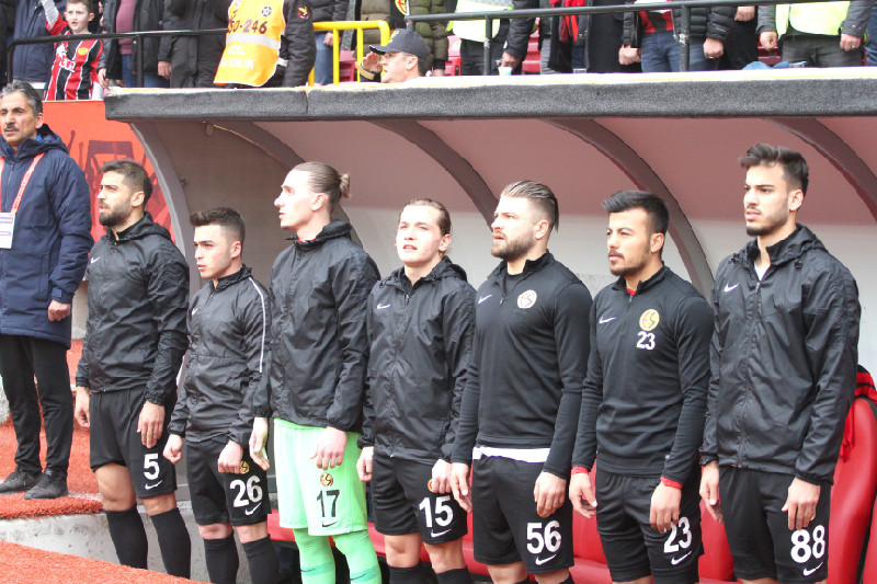 BİZİM ÇOCUKLAR KULÜBEYE