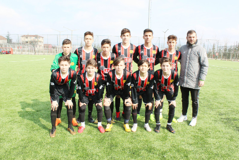 MİNİK ŞİMŞEKLER 3TE 3 YAPTI