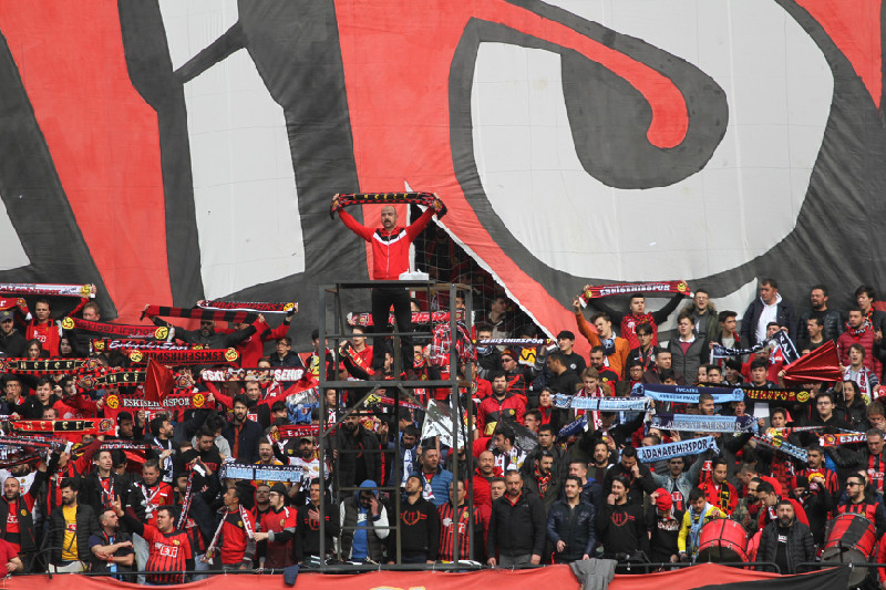 KİMSENİN BURNU KANAMASIN