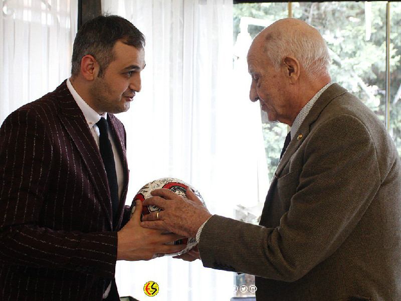 İNAN KIRAÇ’TAN DESTEK